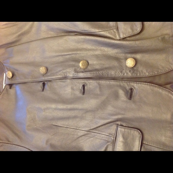 Leather jacket - Picture 6 of 8